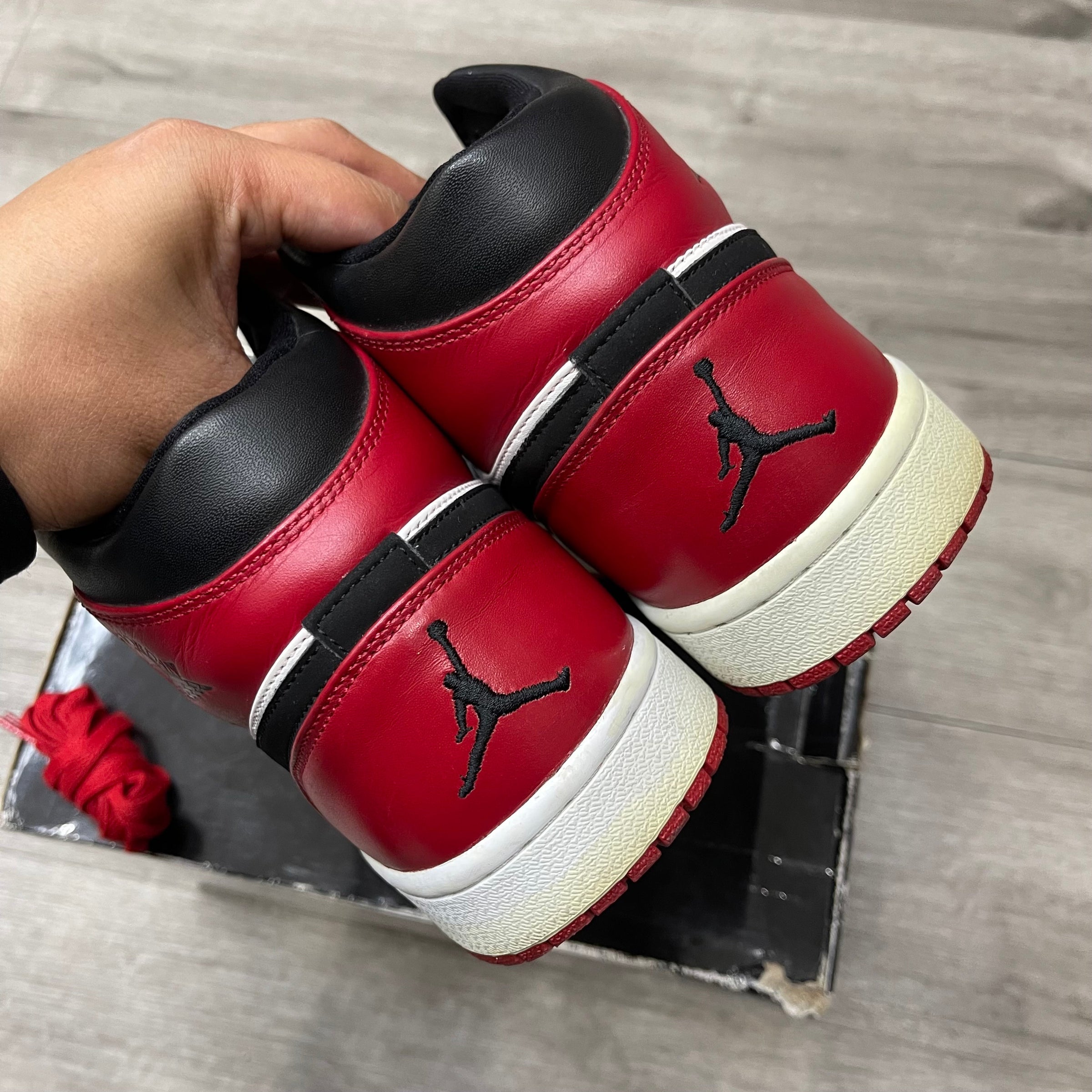 Jordan 1 Old Love / New Love Pack Size 9.5 $200 FOR BOTH