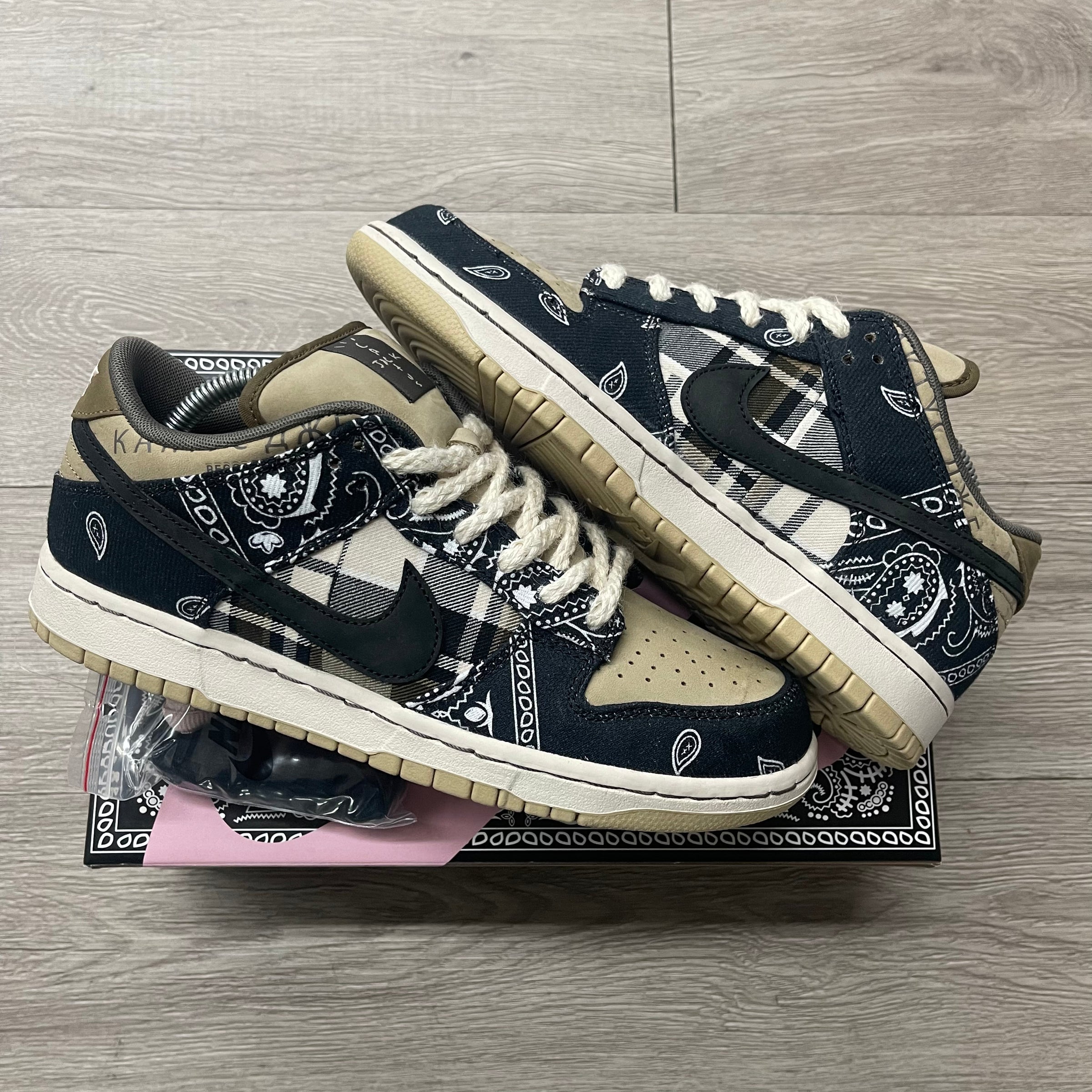Medium Olive Dunk Low Travis Scott 370 Nike SB Dunk Low Travis