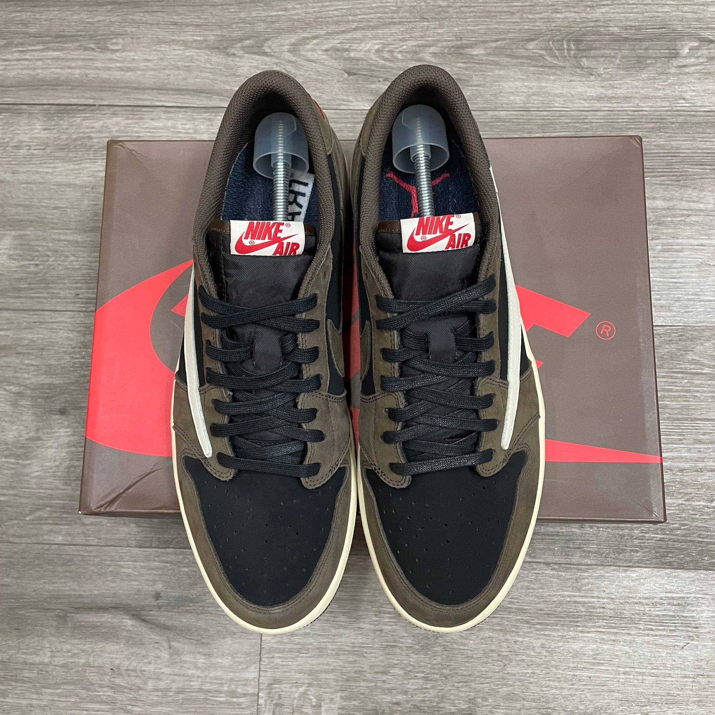 Jordan 1 Travis Scott’s mocha size 13 Jordan 1 Low Travis Scott Mocha (Promo Sample Tag) *Worn  main image 2