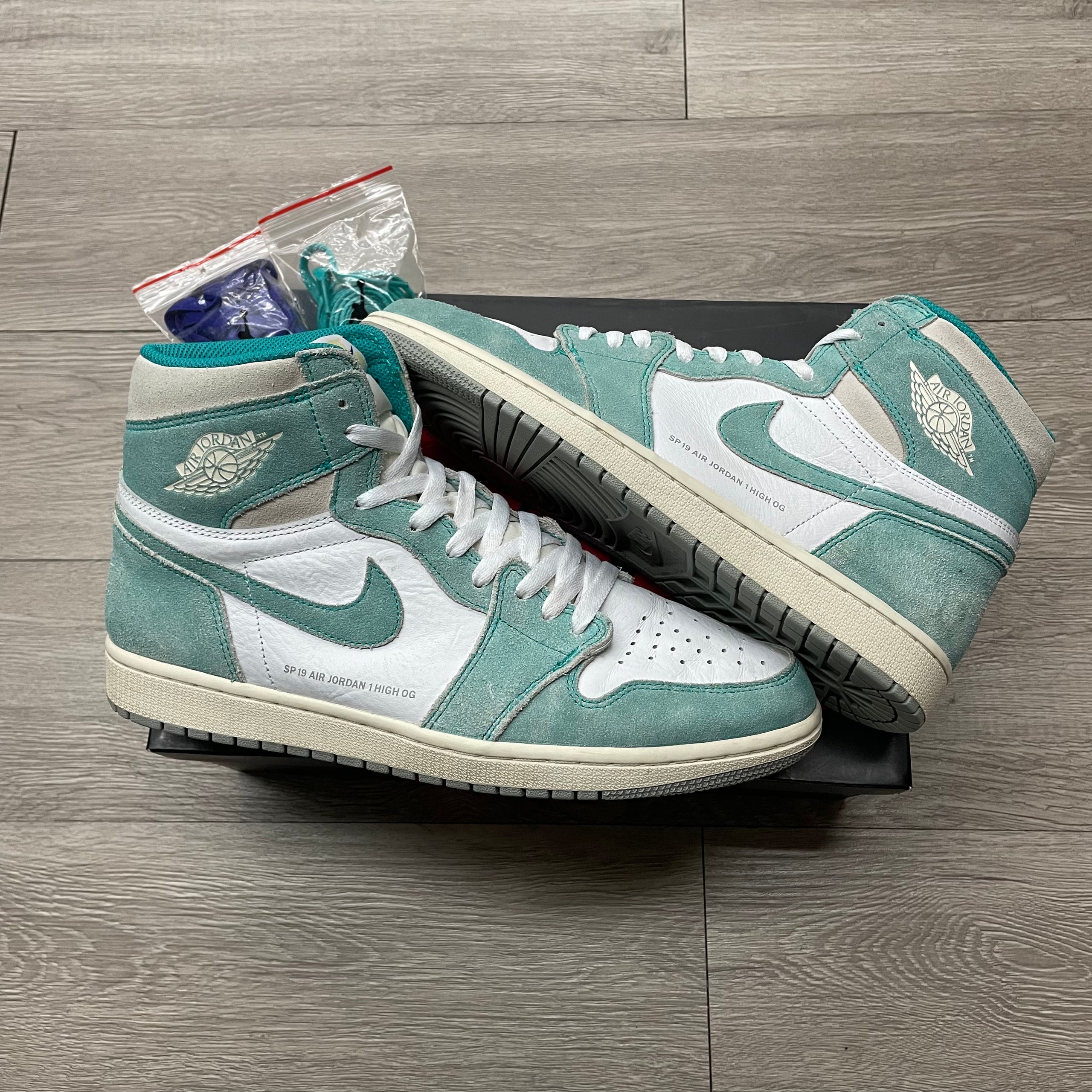 Jordan 1 turbo green clearance womens