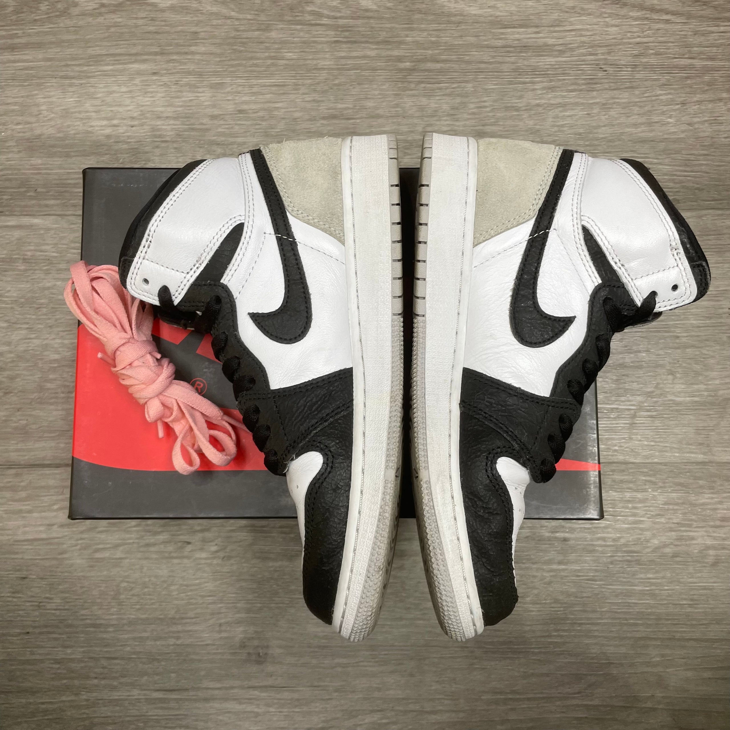 Jordan 1 Low Bleached Coral Size 6.5(Y) cheapest / 8(W)