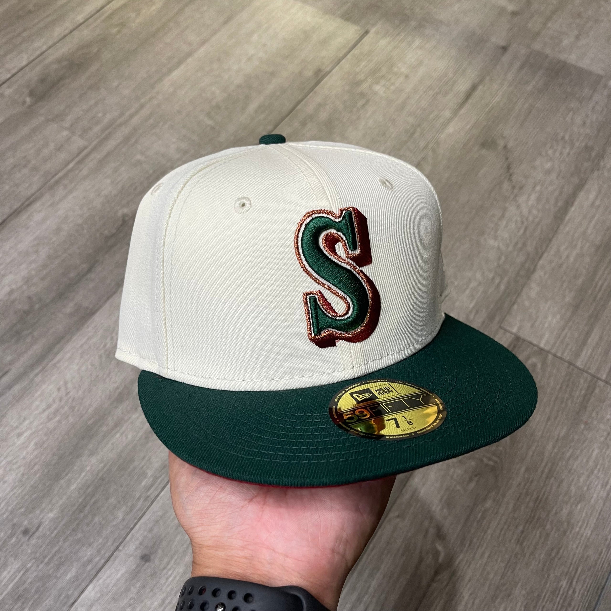 Seattle purchases mariners fitted hat