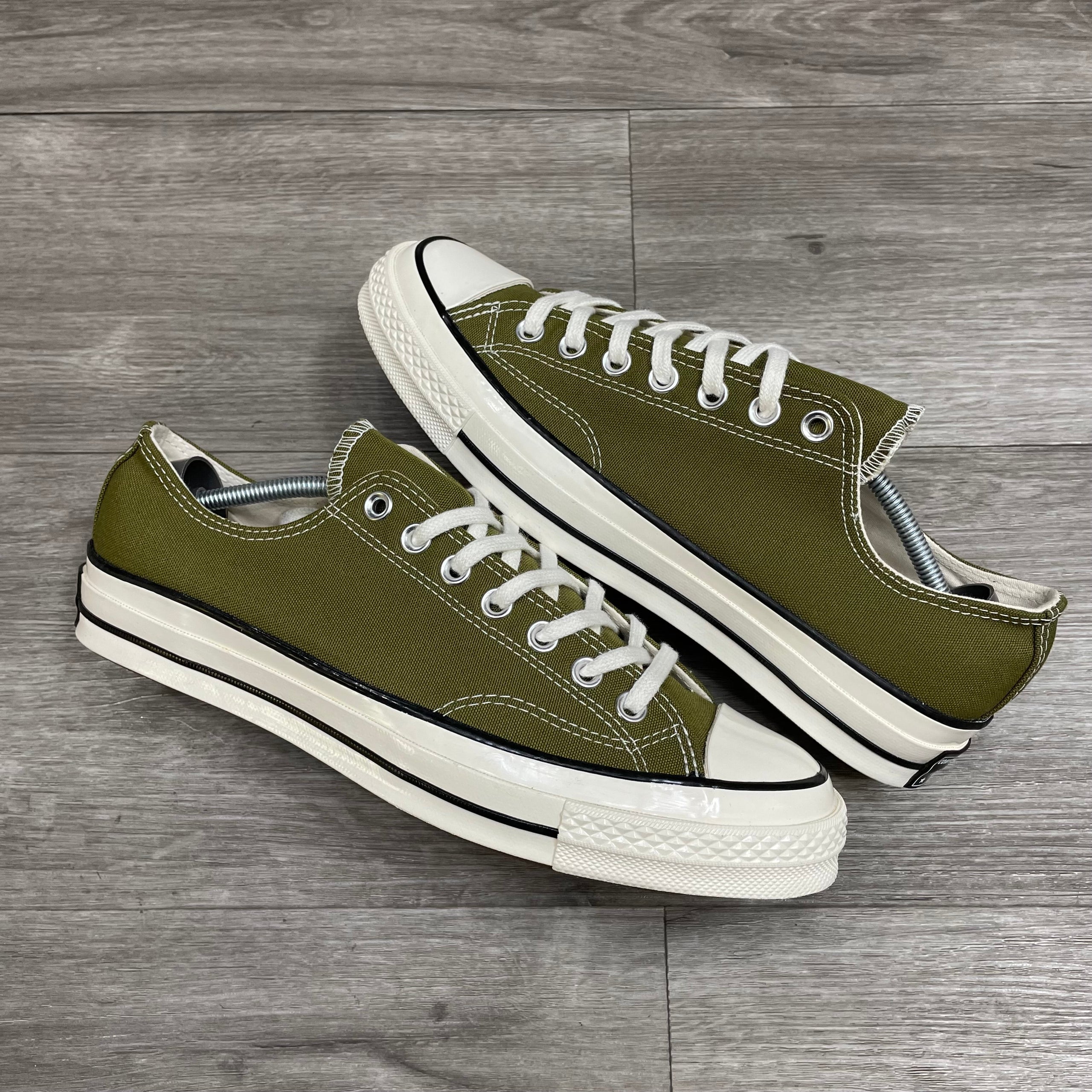 Converse Chuck 70 Olive Low Brand New Size 8.5 Fits 9 9.5 40